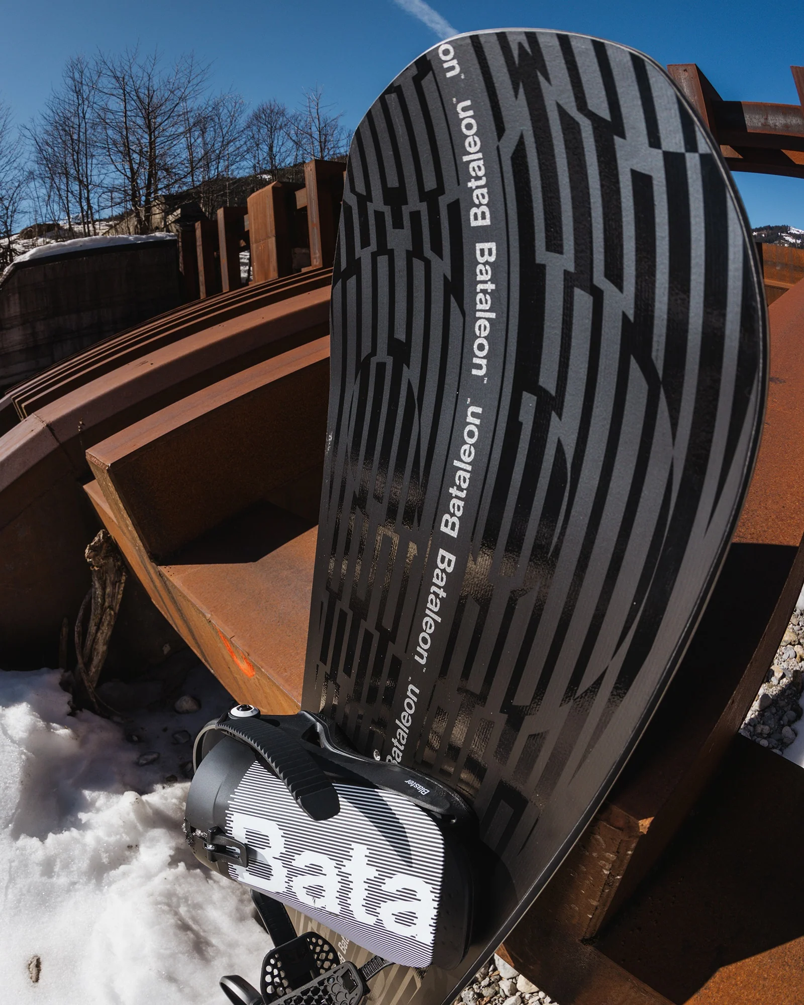 Turbo Men's Snowboard - Image 4